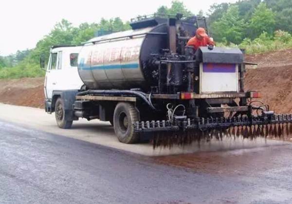 Emulsified bitumen is widely used in asphalt pavement construction_1